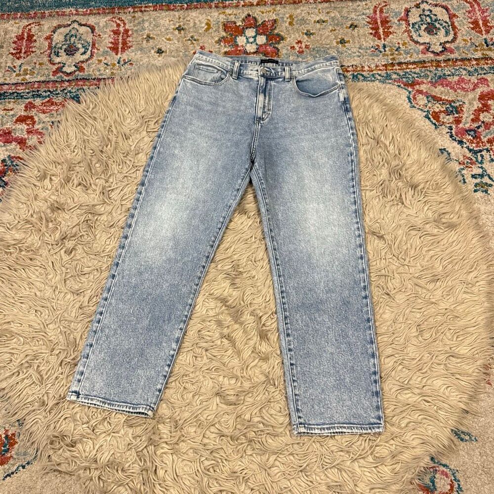 Silver 90’s relaxed straight jeans size 29